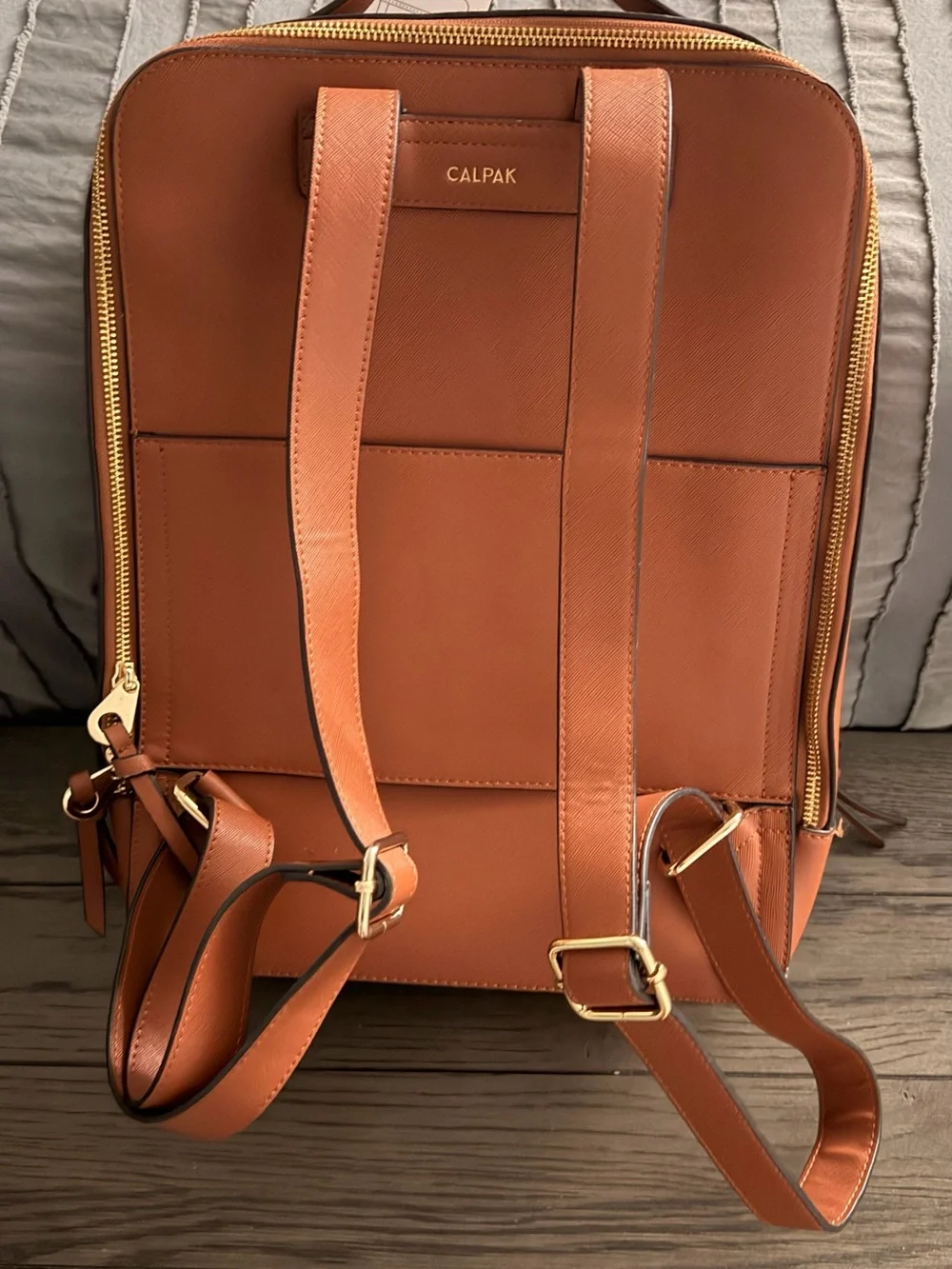 NWOT CALPAK Kaya 15” Laptop Backpack – Ginger Brown